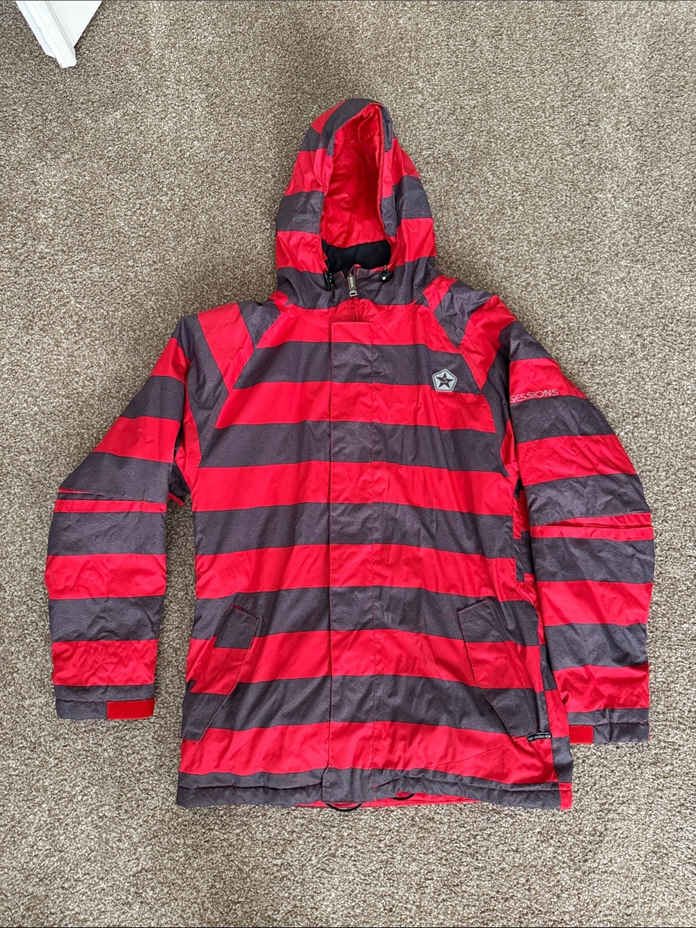 SESSIONS Men's Striped Ski Snowboard Jacket — Red & Gray